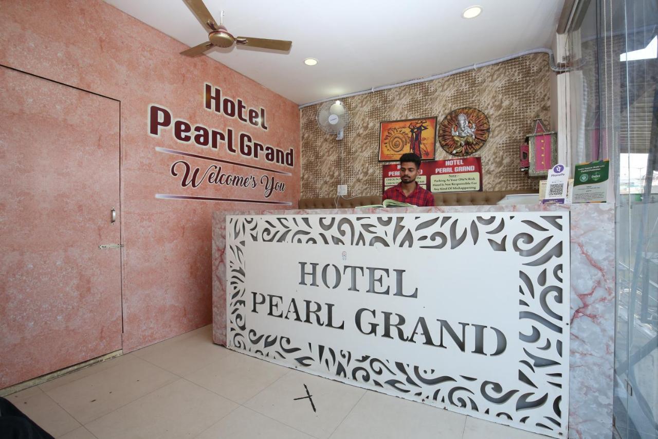 Hotel Pearl Grand & Banquet Zirakpur Kültér fotó