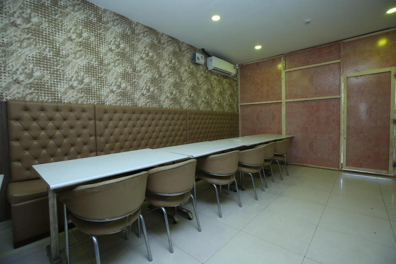 Hotel Pearl Grand & Banquet Zirakpur Kültér fotó